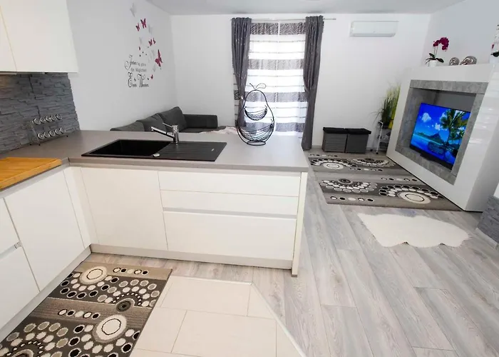 Maria Apartmán *